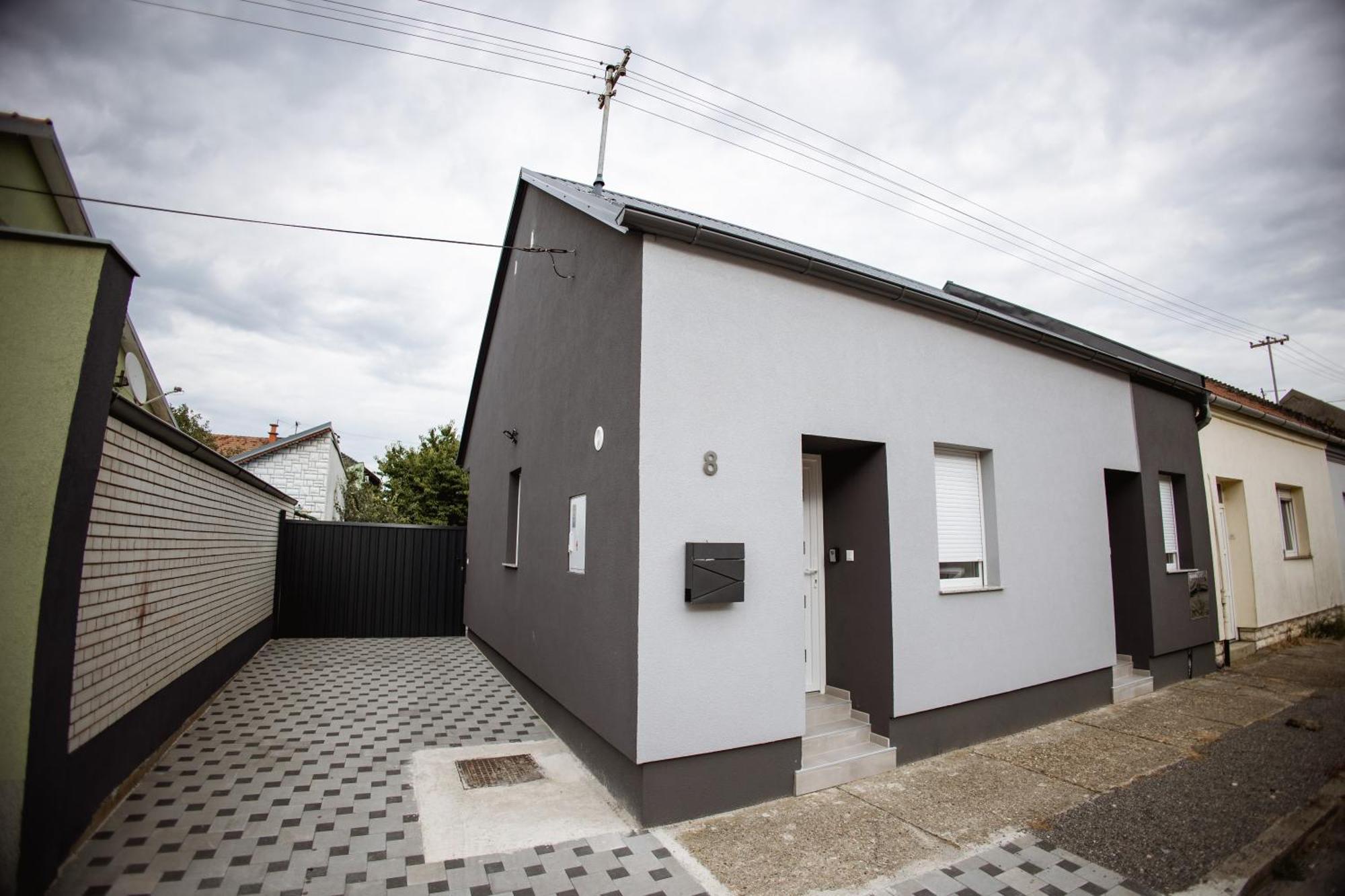 Cozy Studio Apartment In Osijek - Self Check In Luaran gambar