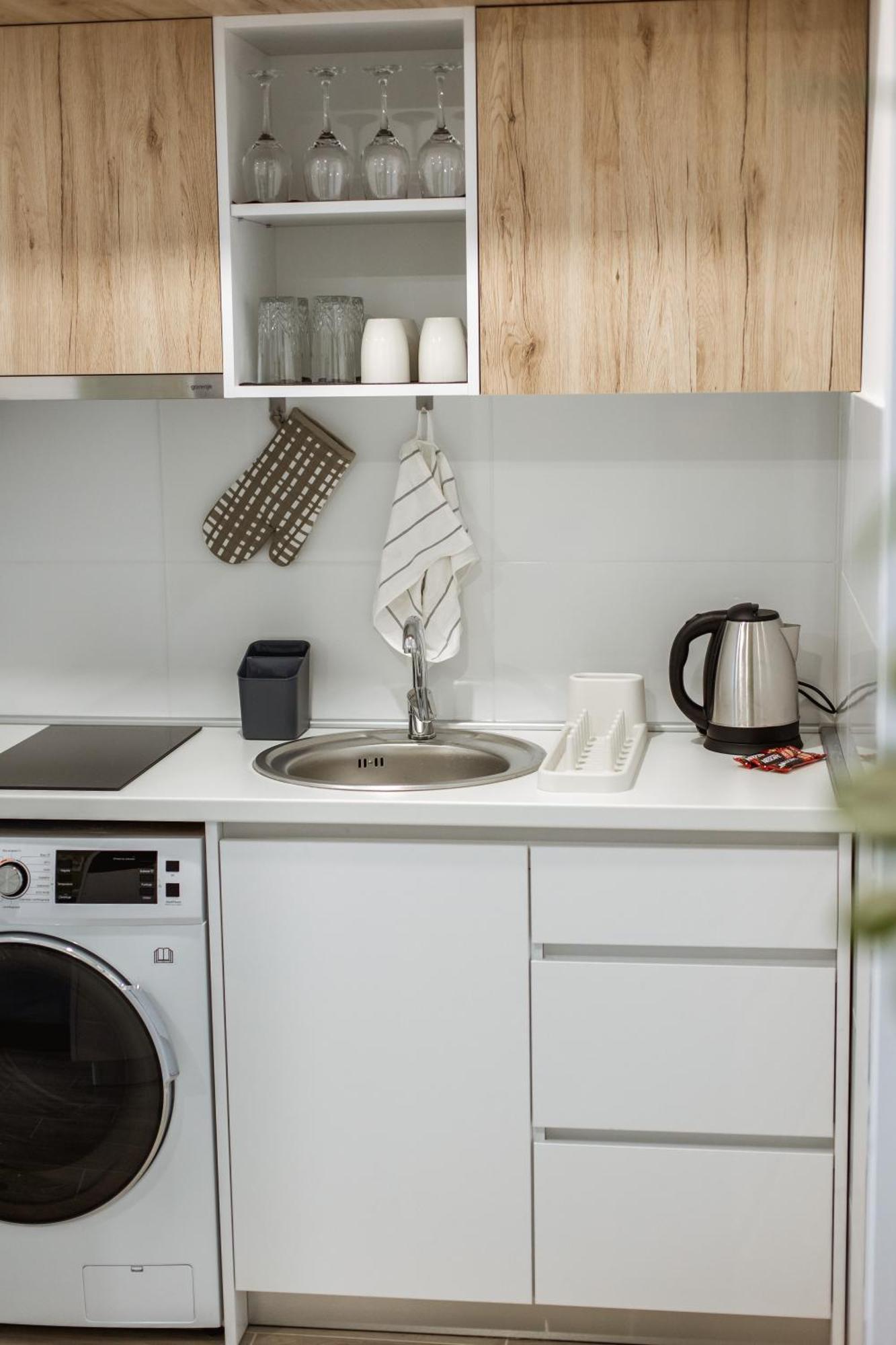 Cozy Studio Apartment In Osijek - Self Check In Luaran gambar