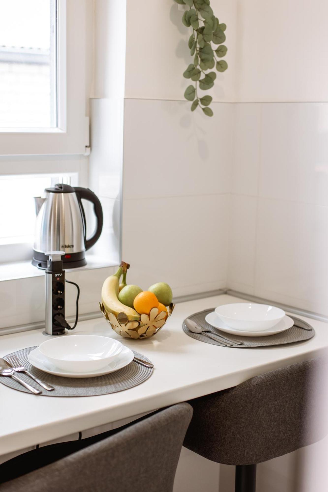 Cozy Studio Apartment In Osijek - Self Check In Luaran gambar