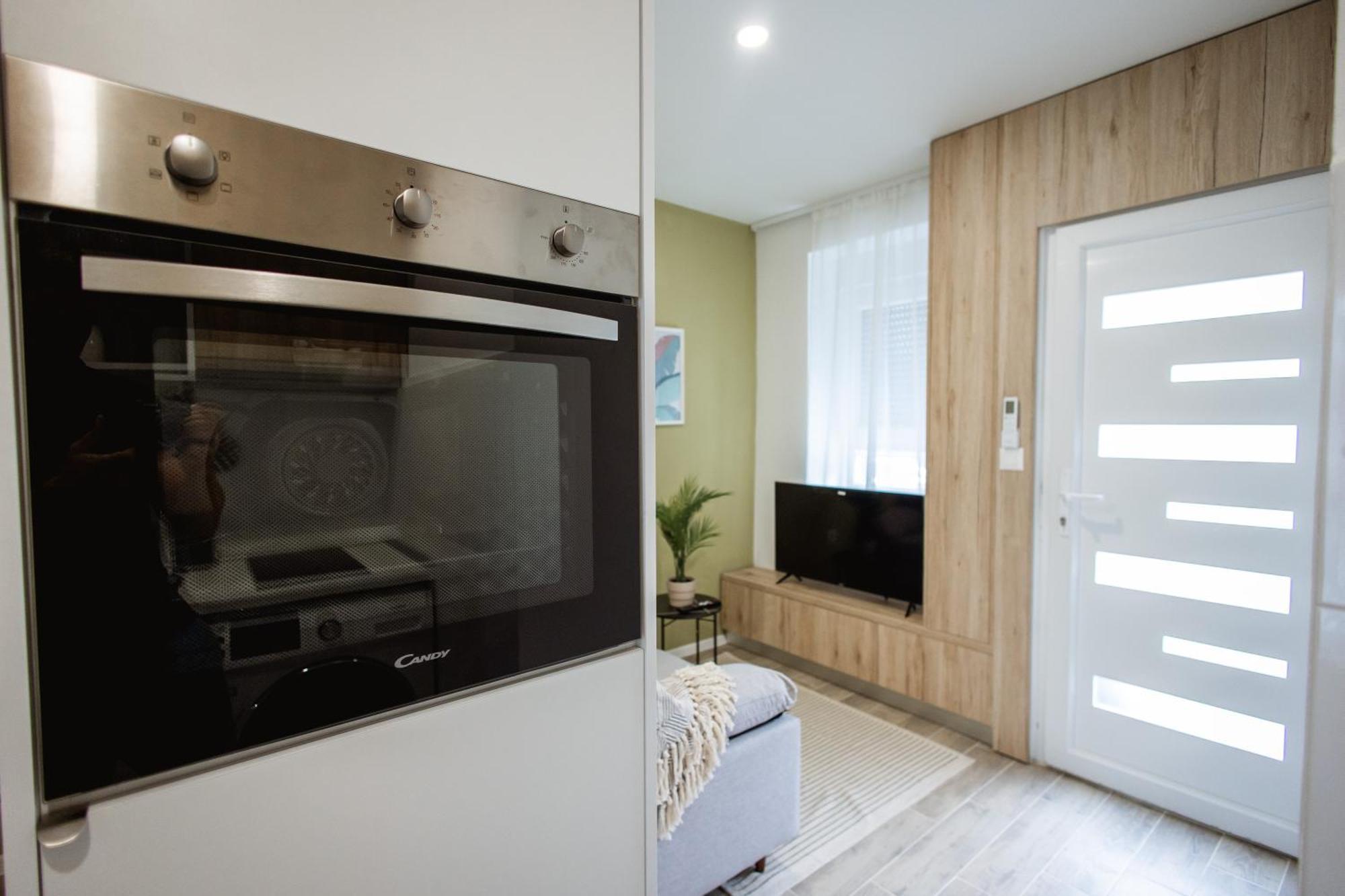 Cozy Studio Apartment In Osijek - Self Check In Luaran gambar