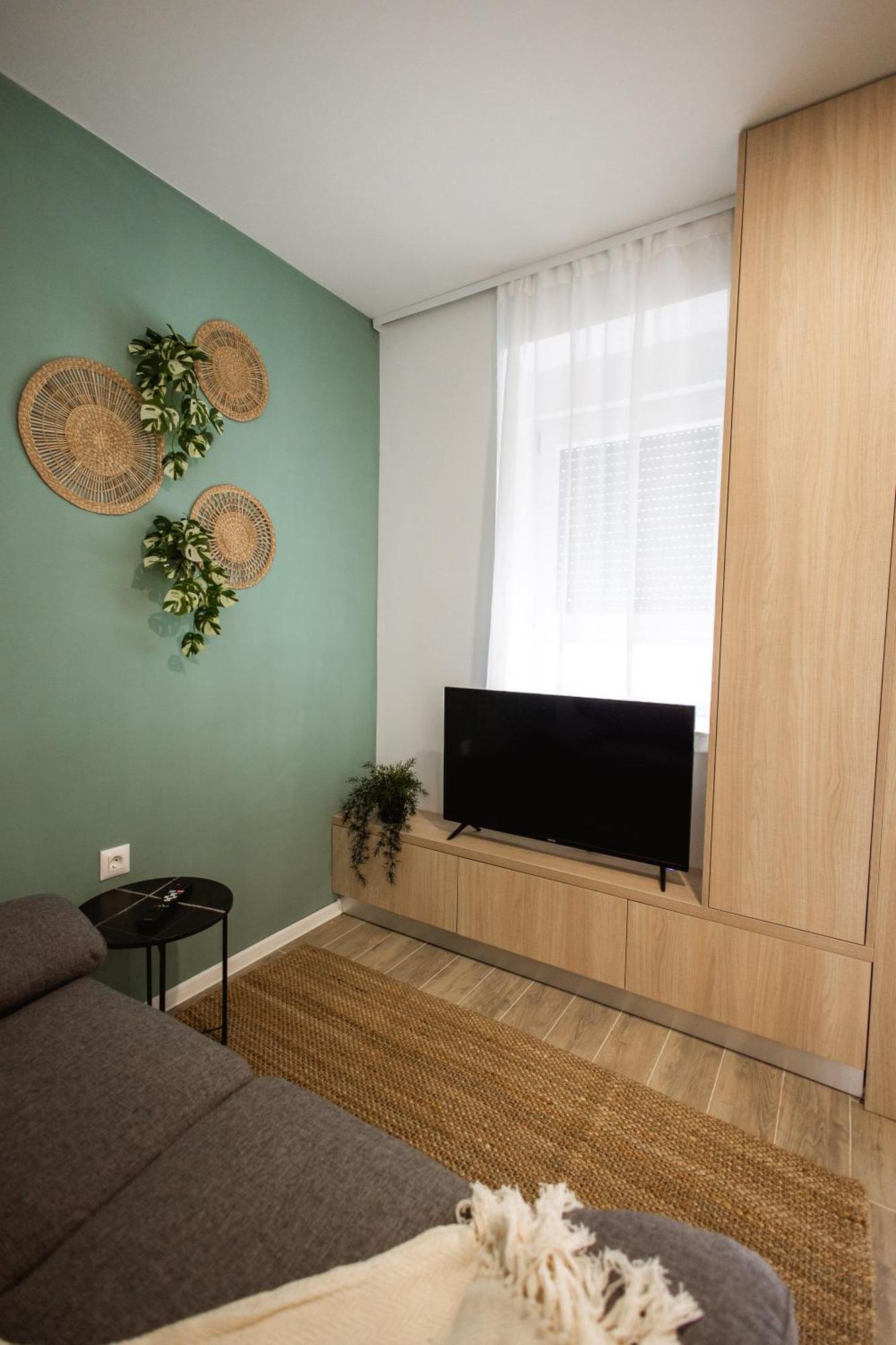 Cozy Studio Apartment In Osijek - Self Check In Luaran gambar